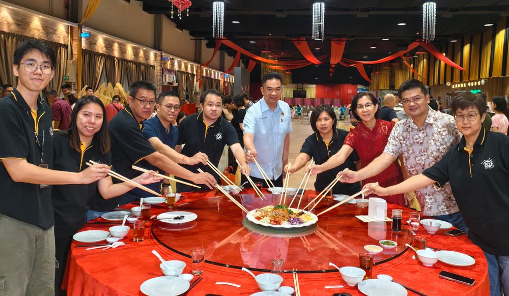 陈劭扬:媒体与政治人物 既合作又互相监督制衡